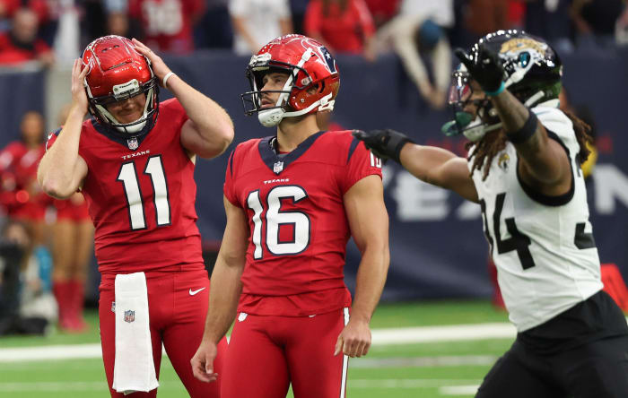 Texans punter and place holder Cameron Johnston (11) reacts after Houston Texans place kicker Matt Ammendola (16) missed a 57-yard field goal against the Jacksonville Jaguars.